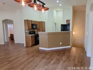 Photo #3: 2641815 Listing 