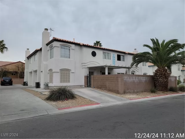 MLS: 2641817 Condo For Sale