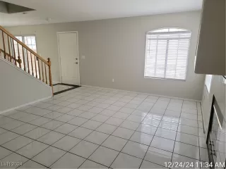 Photo #4: 2641817 Listing 