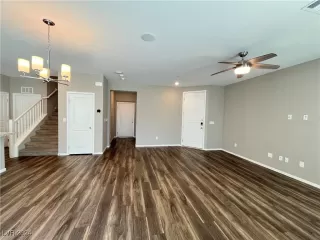 Photo #4: 2641820 Listing 