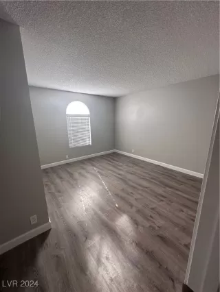 Photo #6: 2641825 Listing 