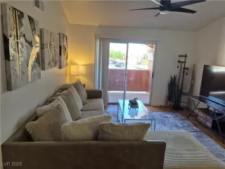 Photo #3: 2641856 Listing 