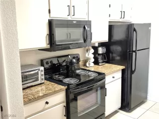 Photo #5: 2641856 Listing 