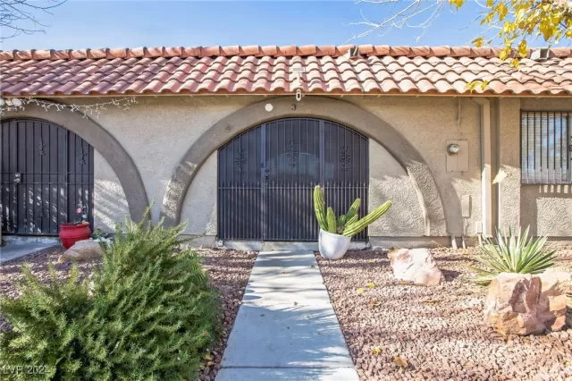 MLS: 2641897 Condo For Sale