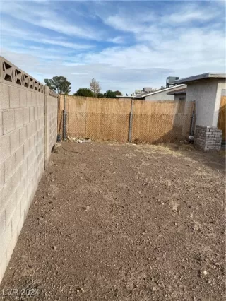 Photo #3: 2641912 Listing