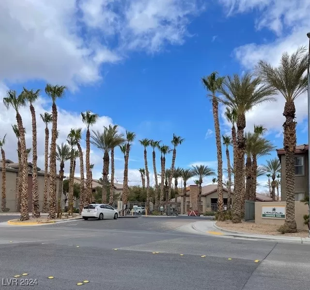 MLS: 2641921 Condo For Sale