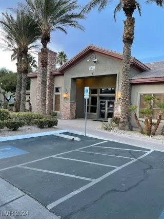 Photo #3: 2641921 Listing