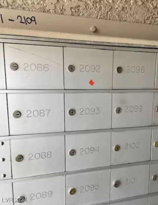 Photo #5: 2641921 Listing