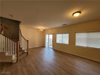 Photo #2: 2641927 Listing 