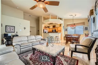 Photo #2: 2641947 Listing 