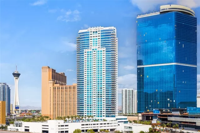 MLS: 2641967 Condo For Sale