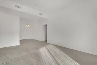 Photo #6: 2641997 Listing 