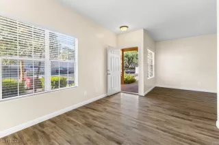 Photo #2: 2642000 Listing