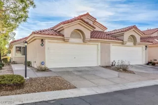 Photo #1: 2642048 Listing 