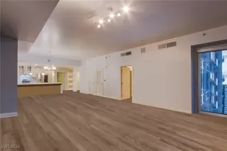 Photo #5: 2642056 Listing 