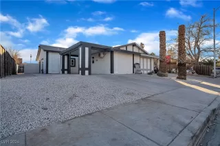 Photo #1: 2642076 Listing