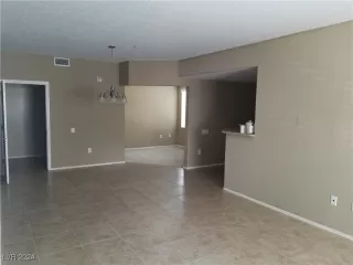 Photo #1: 2642080 Listing 