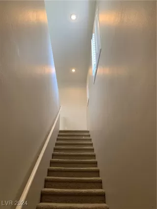 Photo #1: 2642098 Listing