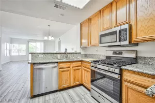 Photo #3: 2642130 Listing 