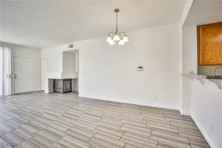 Photo #6: 2642130 Listing 