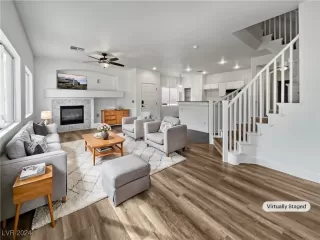 Photo #1: 2642146 Listing