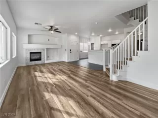 Photo #2: 2642146 Listing