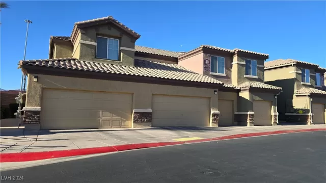 MLS: 2642200 Condo For Sale
