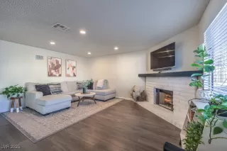 Photo #1: 2642207 Listing