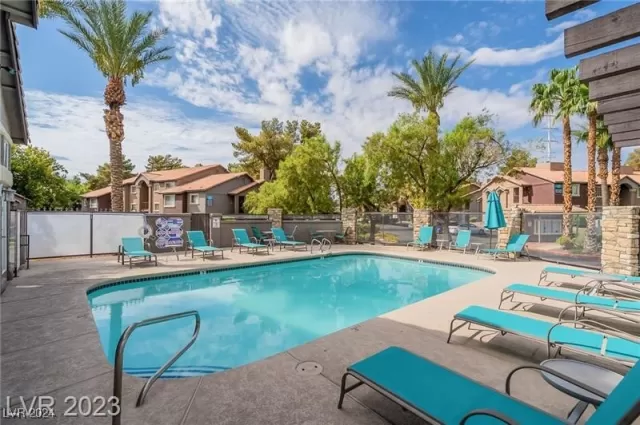 MLS: 2642226 Condo For Sale