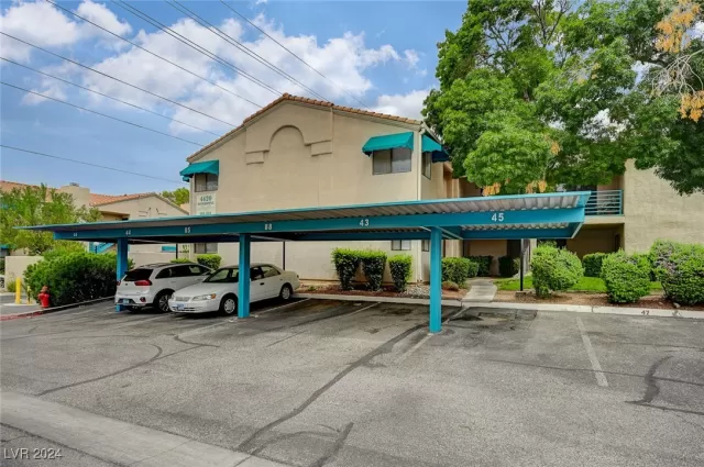 MLS: 2642259 Condo For Sale