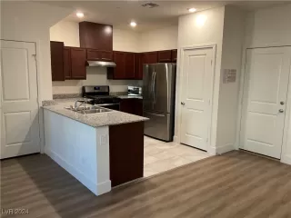 Photo #5: 2642310 Listing 