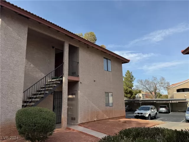 MLS: 2642324 Condo For Sale