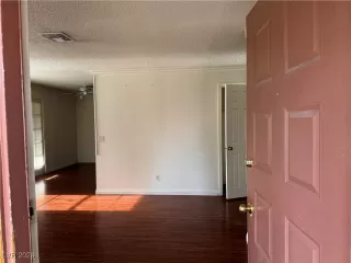 Photo #2: 2642324 Listing 