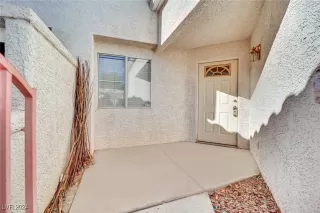 Photo #3: 2642367 Listing