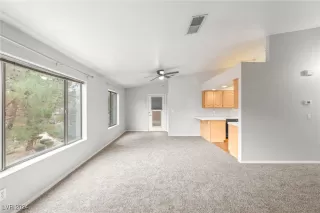 Photo #5: 2642508 Listing