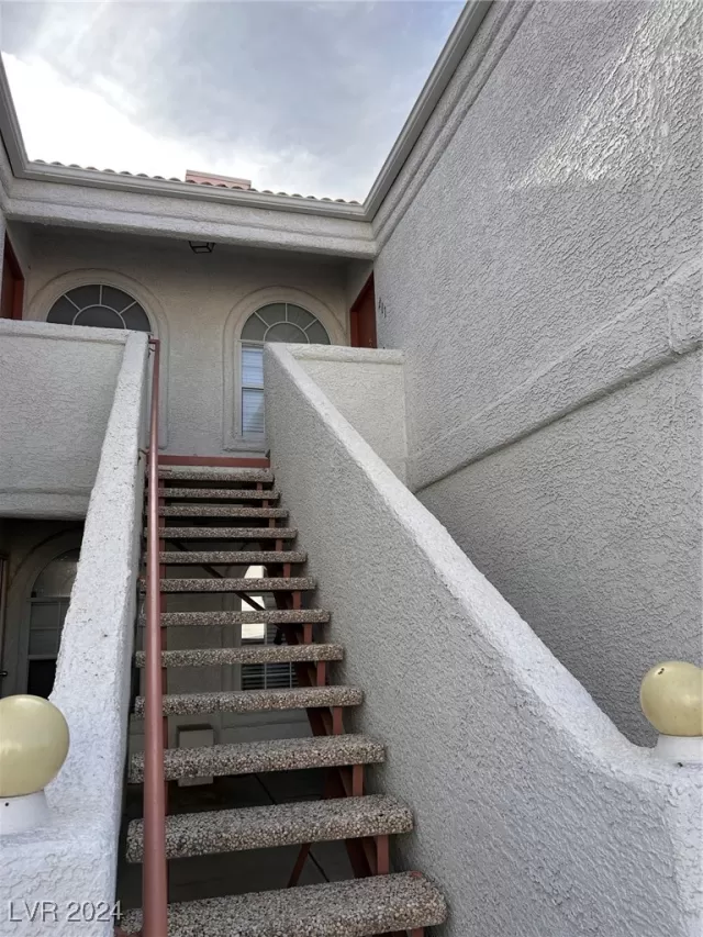 MLS: 2642538 Condo For Sale