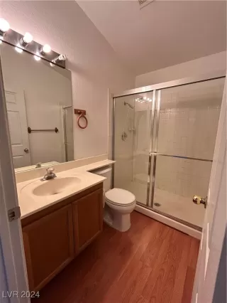 Photo #5: 2642538 Listing 