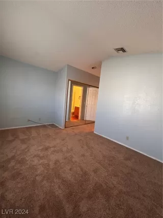 Photo #6: 2642538 Listing 