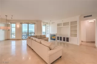 Photo #1: 2642541 Listing 