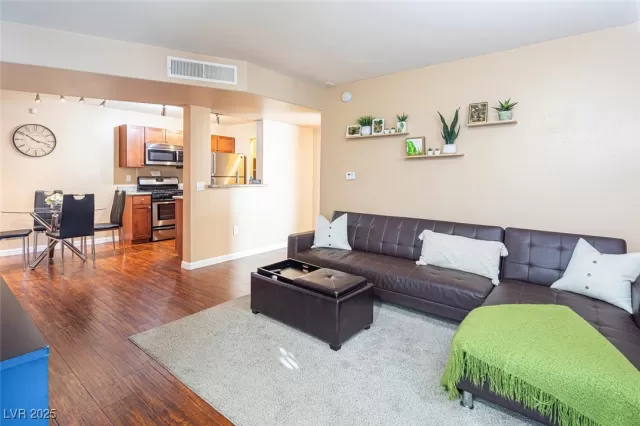 MLS: 2642546 Condo For Sale