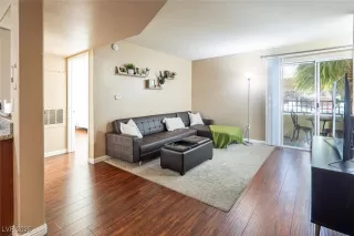 Photo #3: 2642546 Listing 