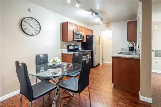 Photo #4: 2642546 Listing 