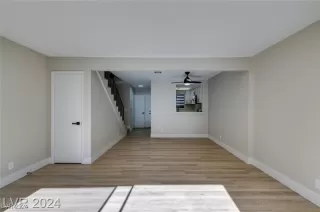 Photo #2: 2642597 Listing 