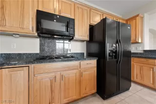 Photo #5: 2642600 Listing 