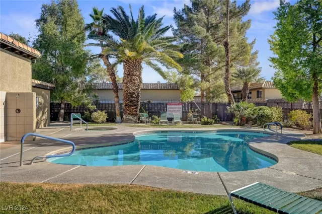 MLS: 2642611 Condo For Sale