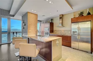 Photo #6: 2642637 Listing