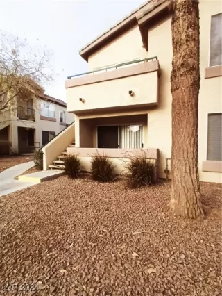 Photo #5: 2642642 Listing 