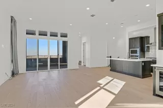 Photo #4: 2642644 Listing 