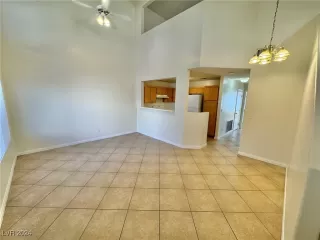 Photo #2: 2642646 Listing 