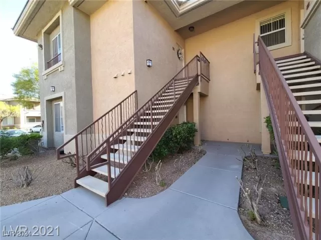 MLS: 2642681 Condo For Sale